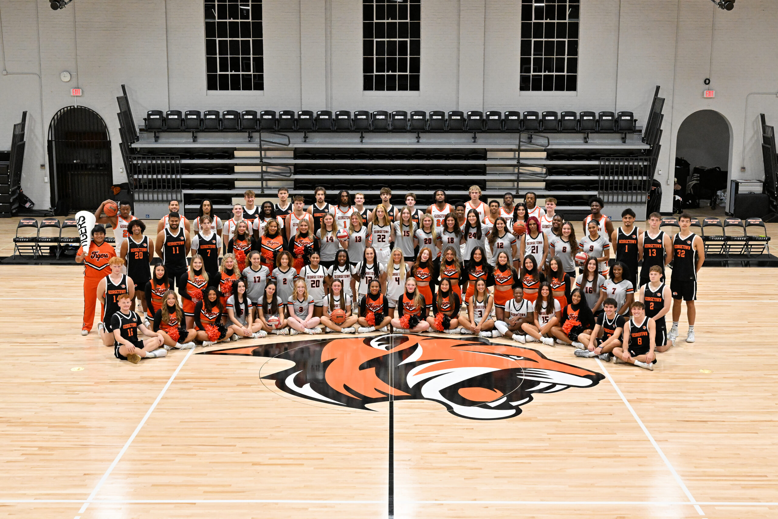 Georgetown College Athletes in new gym