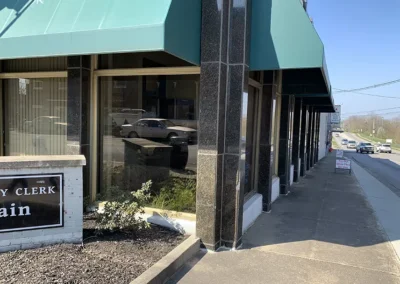 Exterior view of Anderson County Clerk office